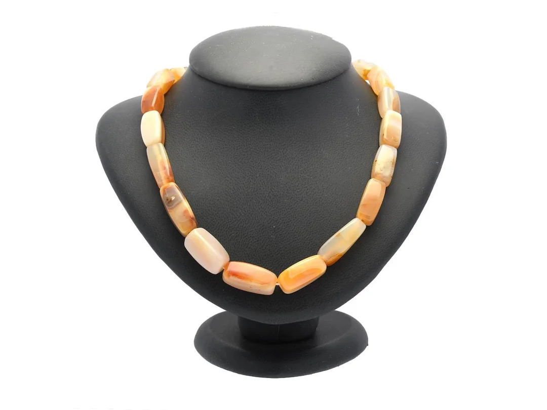 COLLIER, agat, lås i metall, längd 52 cm, vikt 89,0 g. — Smycken/Collier — Kaplans