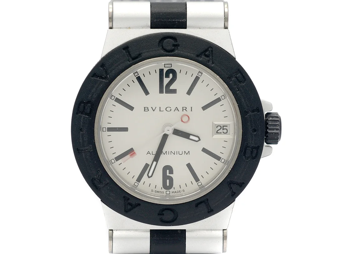 BVLGARI, Aluminium, Cal 002-TEEE, Serie nr. L 65868, Ref nr. AL 32 TA, damur, 32 mm, aluminium/gummi, quartz, safirglas, datum, integrerat gummiband, originalspänne i aluminium, cert, maj 2005, box. — Klockor/Bvlgari — Kaplans