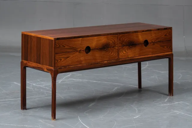 Aksel Kjersgaard. Dresser in veneered rosewood, Model 394