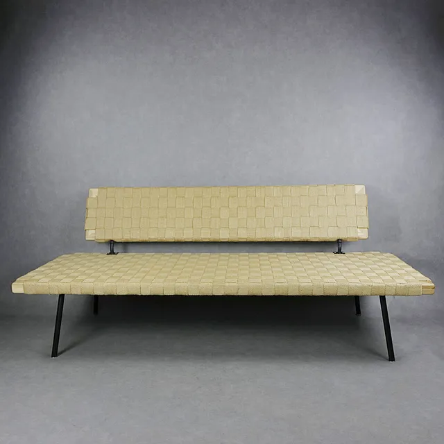 ILSE CRAWFORD. soffa/dagbädd, "Sinnerlig", IKEA, 2015.