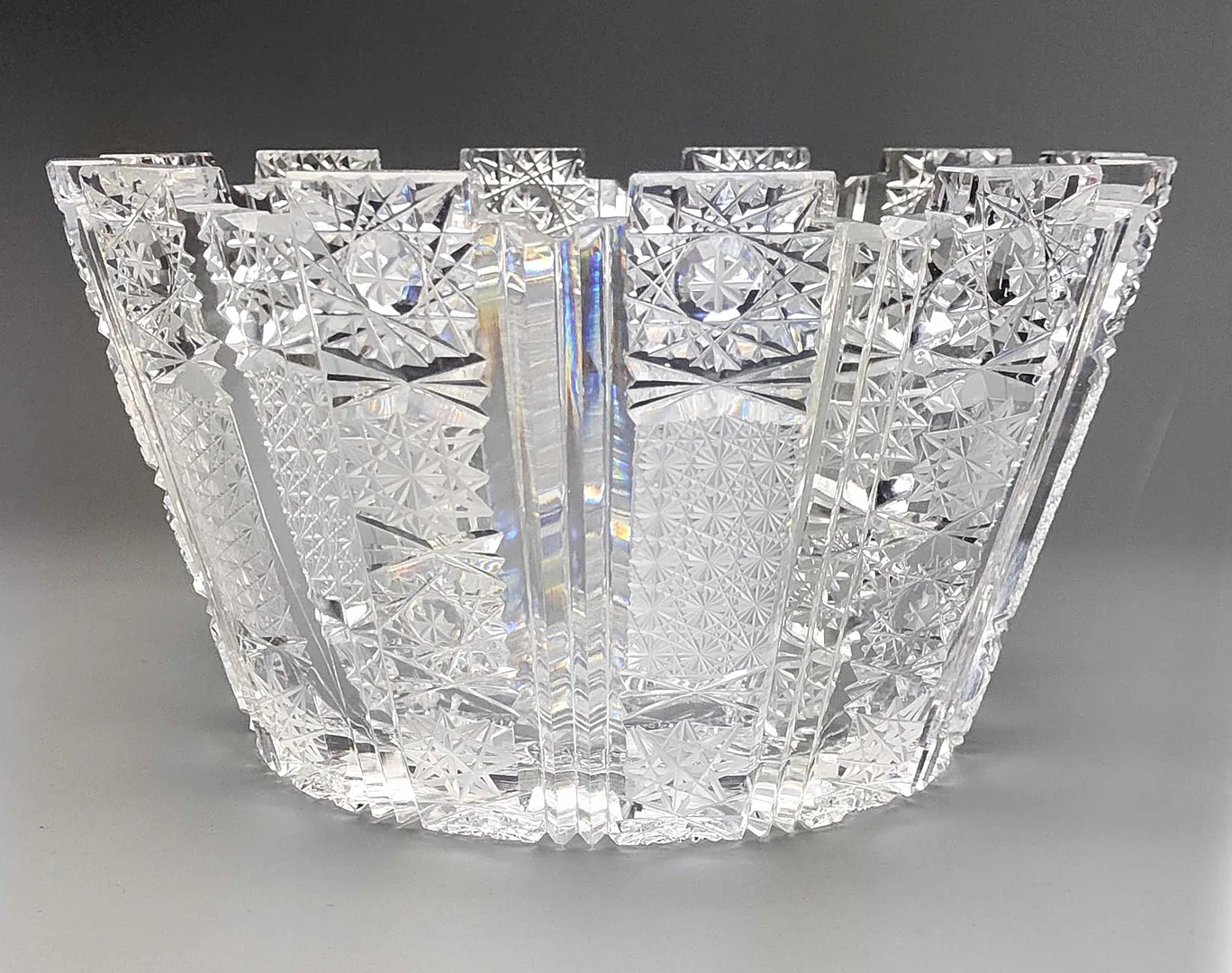 SCHWERE KRISTALLSCHALE, KRISTALL. — Utility glass — Auktionshaus Bossard