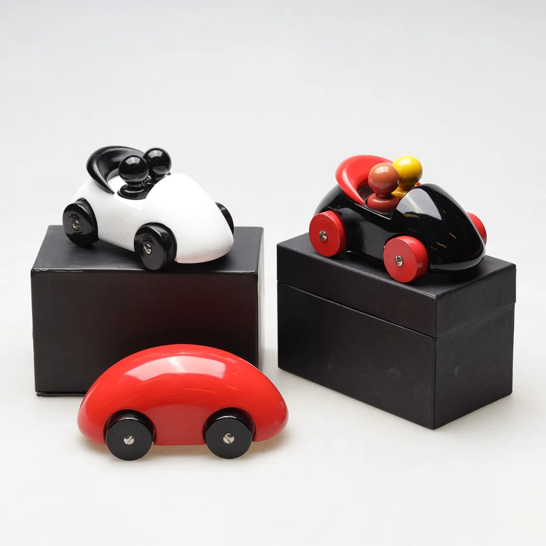 ULF HANSES. bilar, 3 st, Playsam, 1900-tal. — Toys — Gomér & Andersson Nyköping