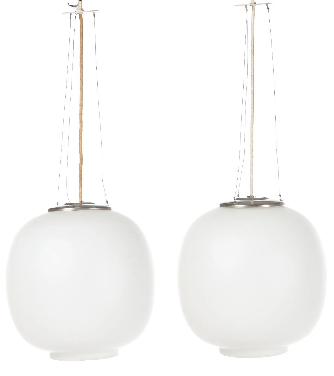 “Radiohuspendel”. A pair of matte opaline glass pendants with nickled metal mounting for wire hanging. Manufactured by Louis Poulsen. H. incl. mounting 34. Diam. app. 32 cm. (2) — Modern Lighting — Bruun Rasmussen