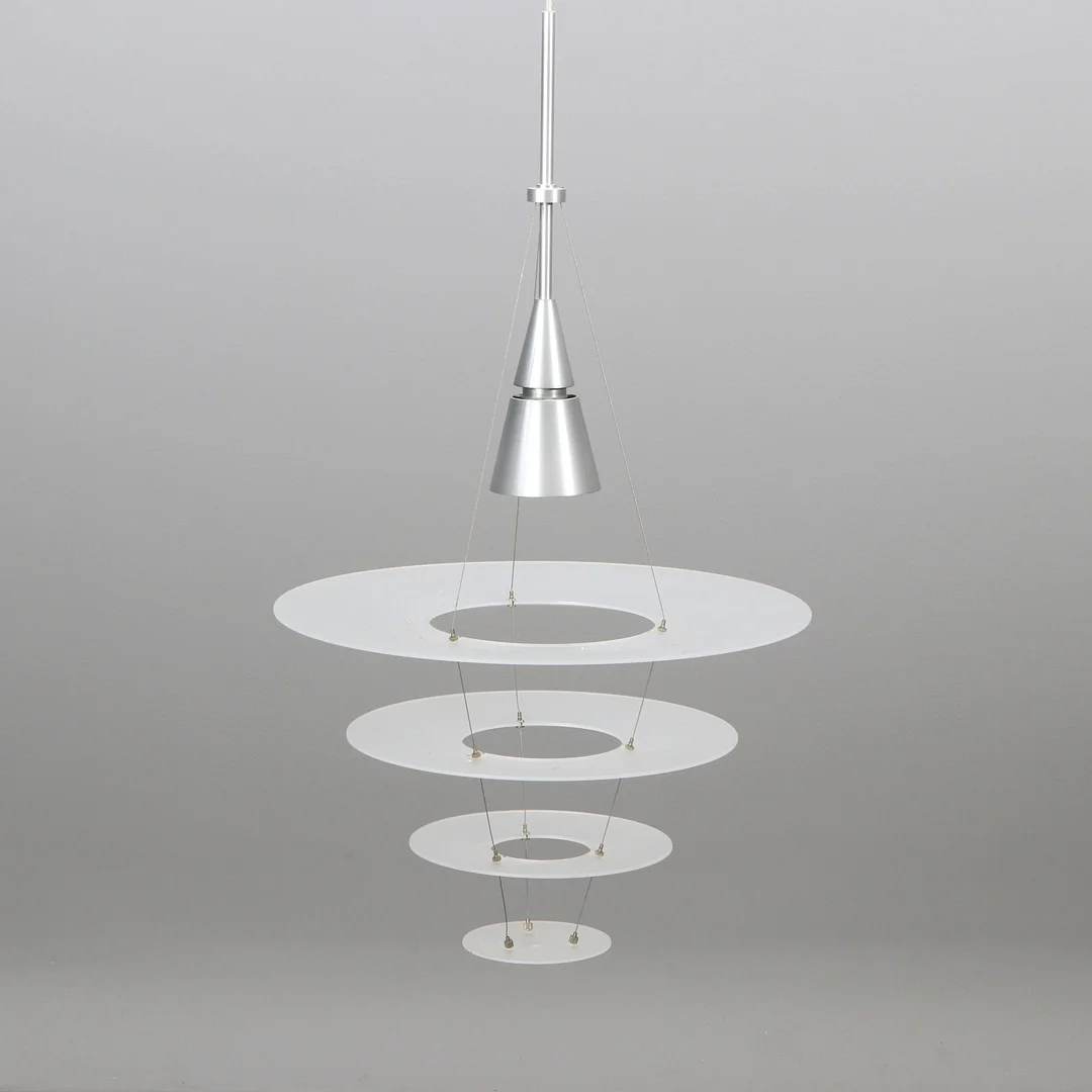 SHOICHI UCHIYAMA. TAKLAMPA. Plast och borstad metall. "Enigma", Louis Poulsen. — Ceiling lights — Skånes Auktionsverk