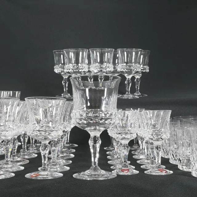 INGEBORG LUNDIN. Glasservisdelar, 68 delar,"Silvia" ,Orrefors.