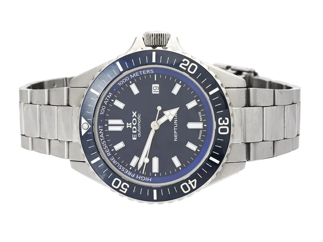 EDOX, Neptunian, Cal 80A (SW 200-1), Serie nr. 146331, Ref nr. 80120 3BUM BUF, Boett nr. 80120, herrur, 44 mm, stål, automatisk, safirglas, datum, blå keramisk bezel, originallänk, viklås, cert, ca 2022, box, ytterkartong. — Klockor/Edox — Kaplans