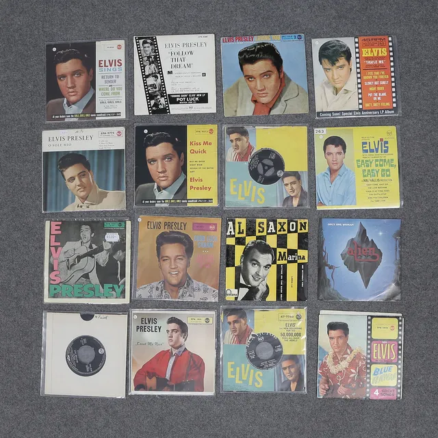 ÖVER 110 SINGELSKIVOR, PAUL ANKA, SHAKIN STEVENS, JIM REEVES, ELTON JOHN, ELVIS PRESLEY M.FL.