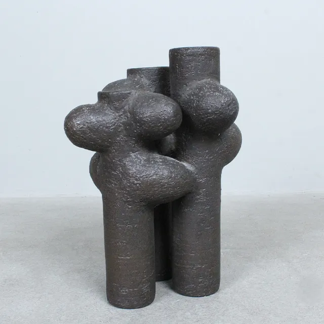 Unbekannter Künstler. Abstrakte Keramikskulptur / Studiokeramik / Vase.