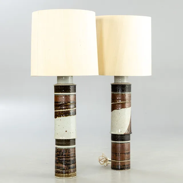 INGER PERSSON. 2 Tischlampen in Keramik, Schweden, 2. Hälfte 20. Jh.