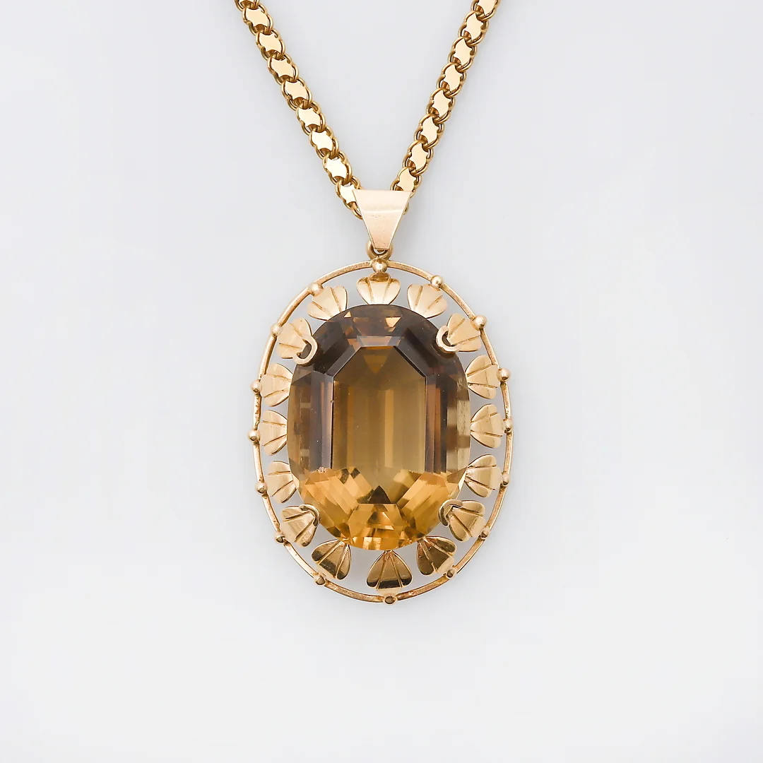 Gold and fumé quartz pendant, circa 1940. — Brooches & Pendants — Balclis