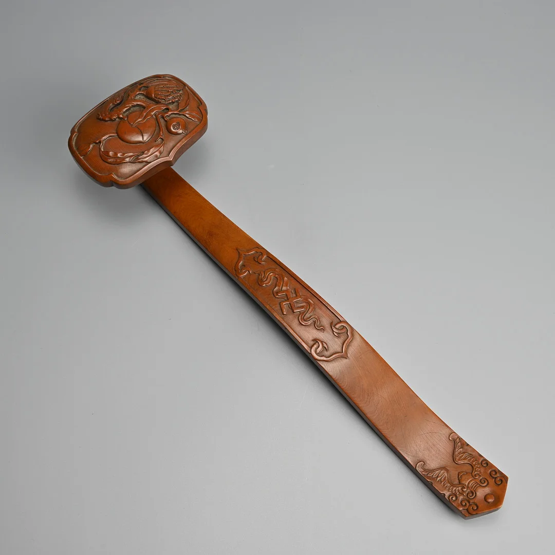 A FINE CHINESE CARVED HUANGYANG RUYI SCEPTRE, QIANLONG MARK, LATE QING / REPUBLIC PERIOD. — Wood — Ma San Auction