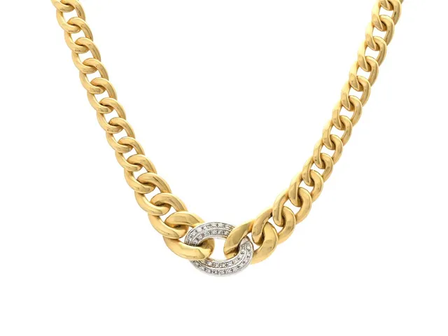 STRÖMDAHLS, collier, 18K guld, 38 briljantslipade diamanter 0,80 ctv enligt gravyr, ca TW/VS-SI, längd 42 cm, vikt 55,2 g, några diamanter med små nagg.