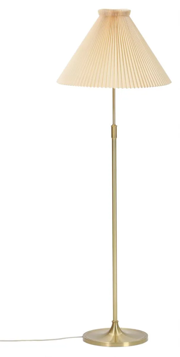 Adjustable brass floor lamp with pleated acryllic shade. Model 339. Manufactured by Le Klint. Max H. 180 cm.