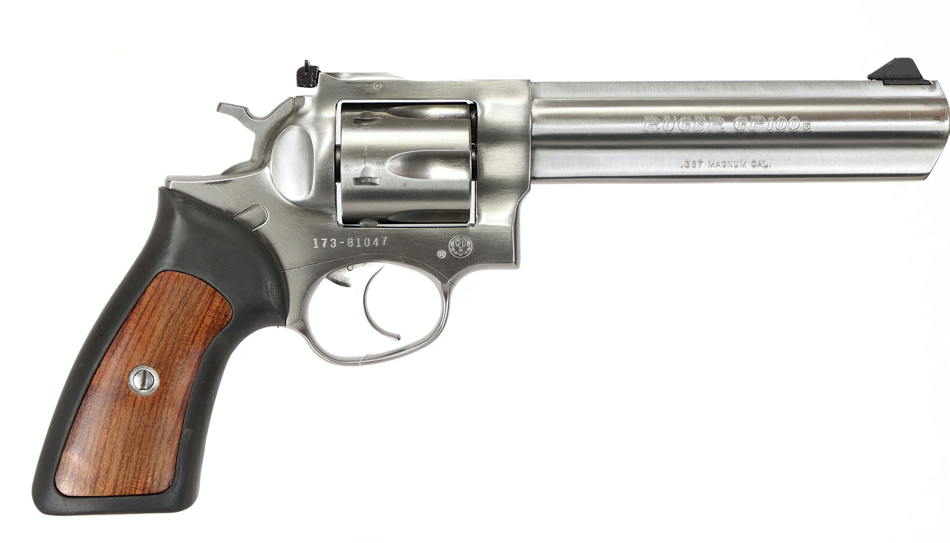 REVOLVER, fabrikat Ruger, modell GP100, kaliber .357 Magnum, tillv.nr 173-81047, se-nr SE0151264. — Revolvers — Walter Borg