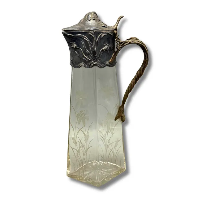 JUGENDSTIL GLASKARAFFE MIT SILBERDEKOR FRÜHES 20. JAHRHUNDERT.