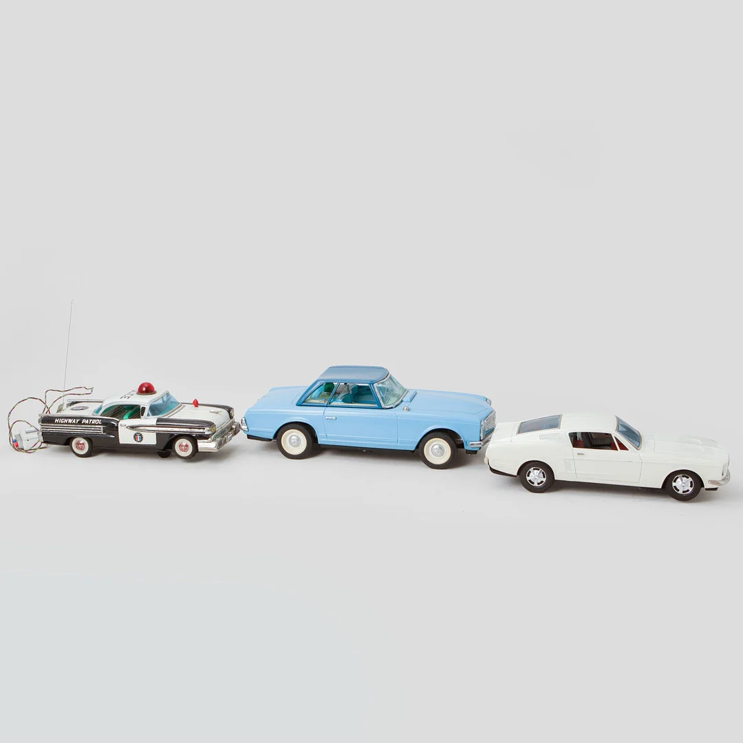 MODELLBILAR, 3 st, Made in Japan. — Model cars — Göteborgs Auktionsverk