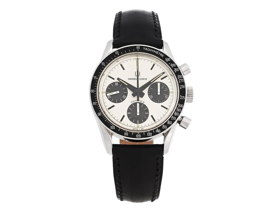UNIVERSAL Geneve, Compax (Swiss T 25), s.k. "Nina Rindt", "Tachymètre", Cal Valjoux 72, Serie nr. 2´569´620, Boett nr. 885103/02, kronograf, armbandsur, 36 mm, stål, manuell, plexiglas (original), servicebehov (fjäder av), läderband, ca 1967. — Klockor/Universal — Kaplans