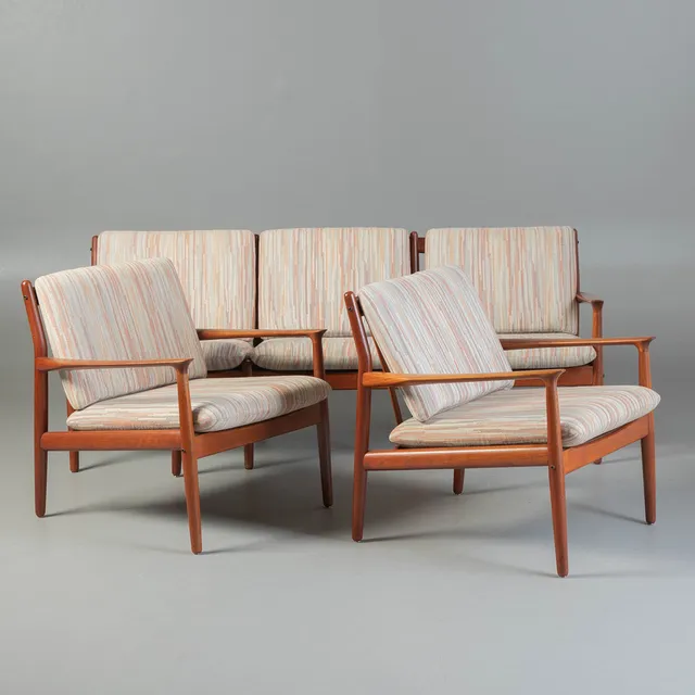 SVEND AAGE ERIKSEN. Glostrup: 3-Sitzer Sofa + 2 Sessel.