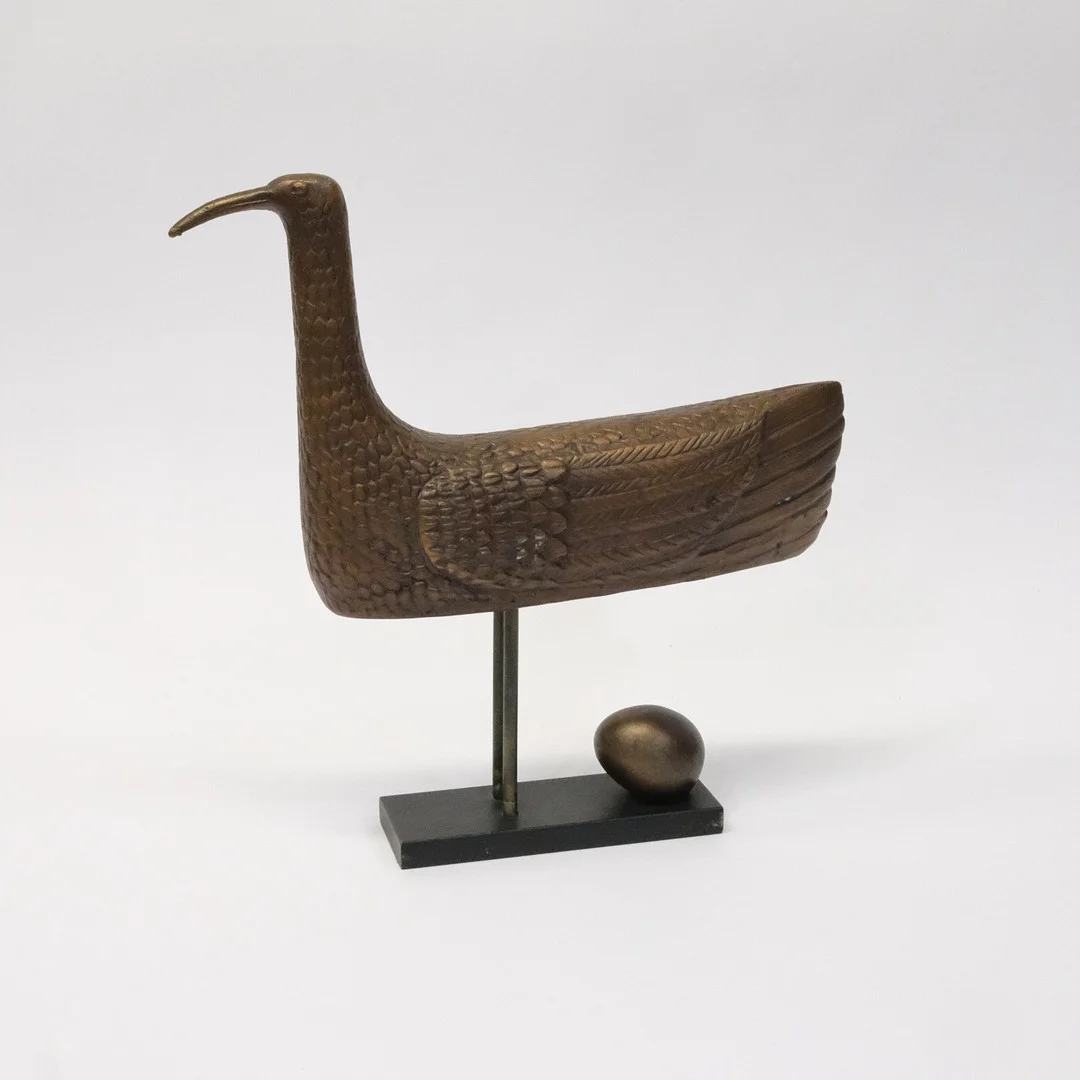 STIG LINDBERG. SKULPTUR, BRONS, "SOLFÅGELN". — Sculptures & Bronzes — Björnssons Auktionskammare