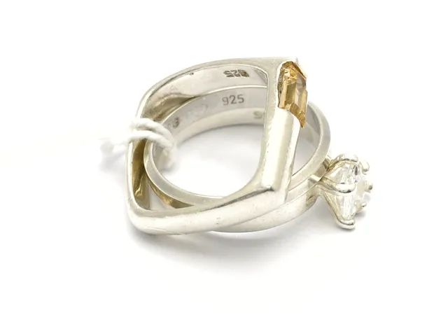 Ringar, 3st i silver med stenar Ø16 3/4, 17 1/2, 17 7,7g