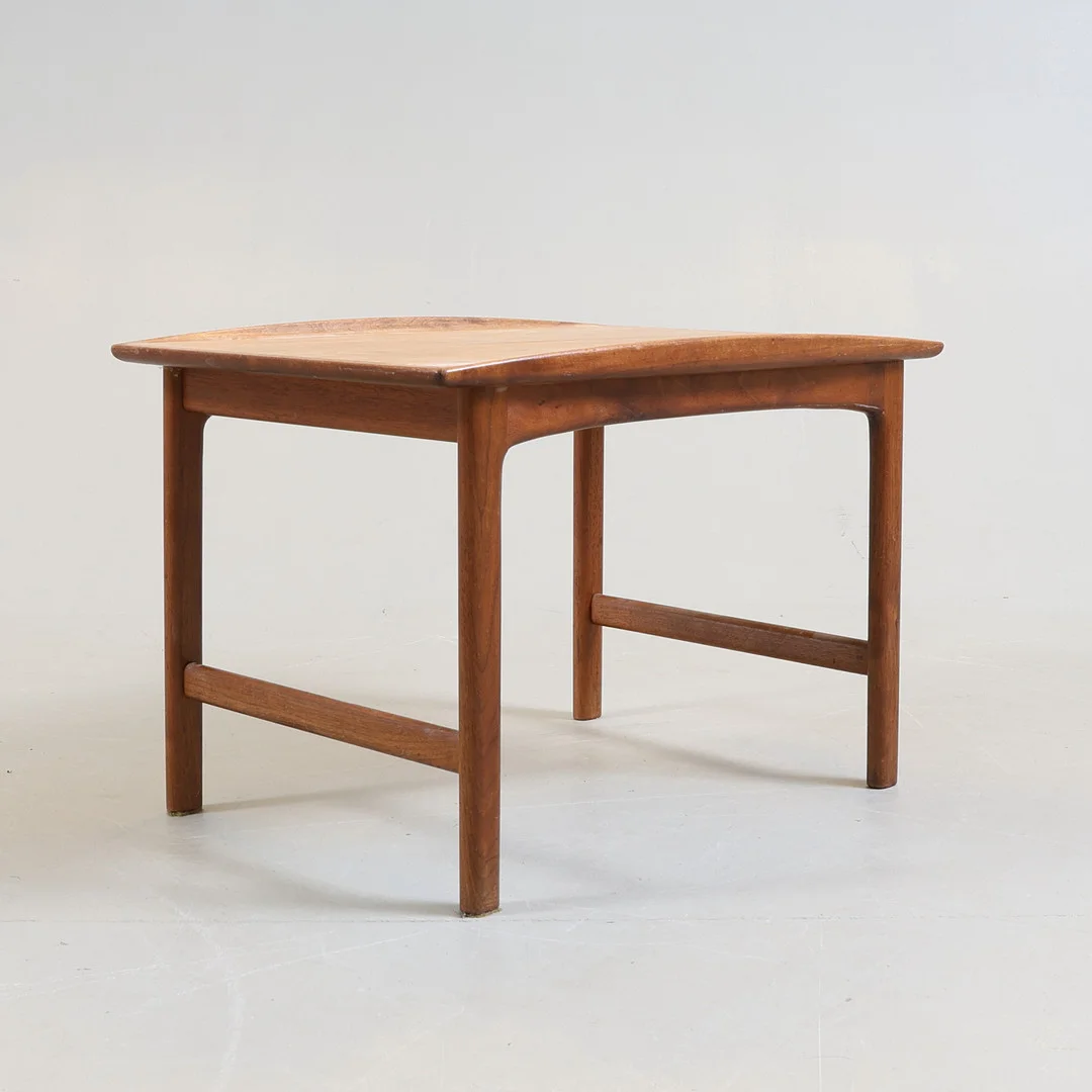 FOLKE OHLSSON. soffbord, teak, "Frisco", Tingströms, 1900-tal. — Tables — Gomér & Andersson Nyköping