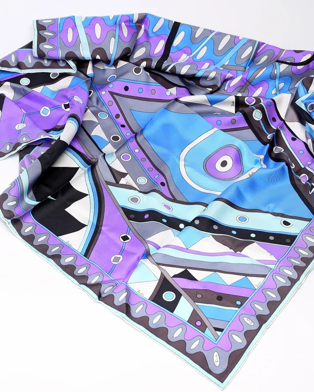 EMILIO PUCCI. sjal, siden.