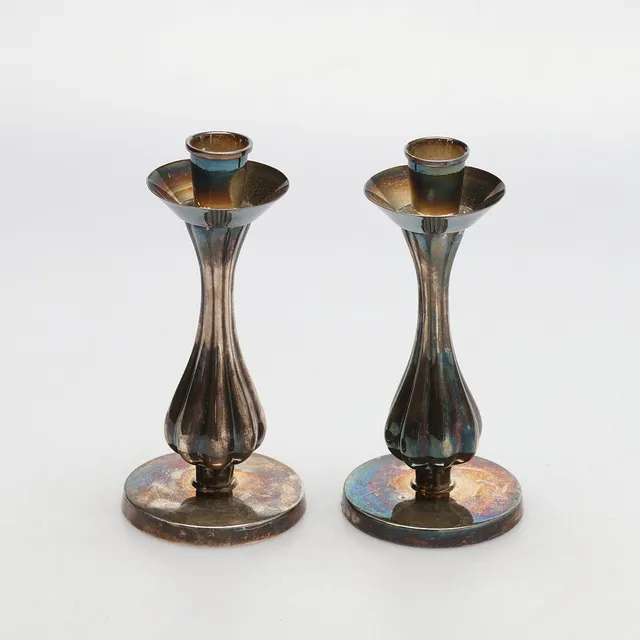 LJUSSTAKAR. 1 par, silver, fylld platta, vikt ca 346 g.