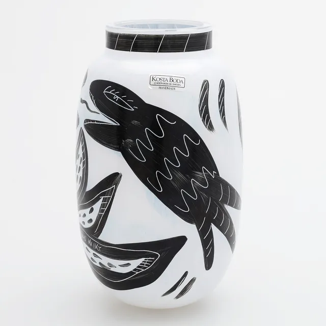 ULRICA HYDMAN-VALLIEN. Vas, glas, "Caramba", Kosta Boda, signerad.