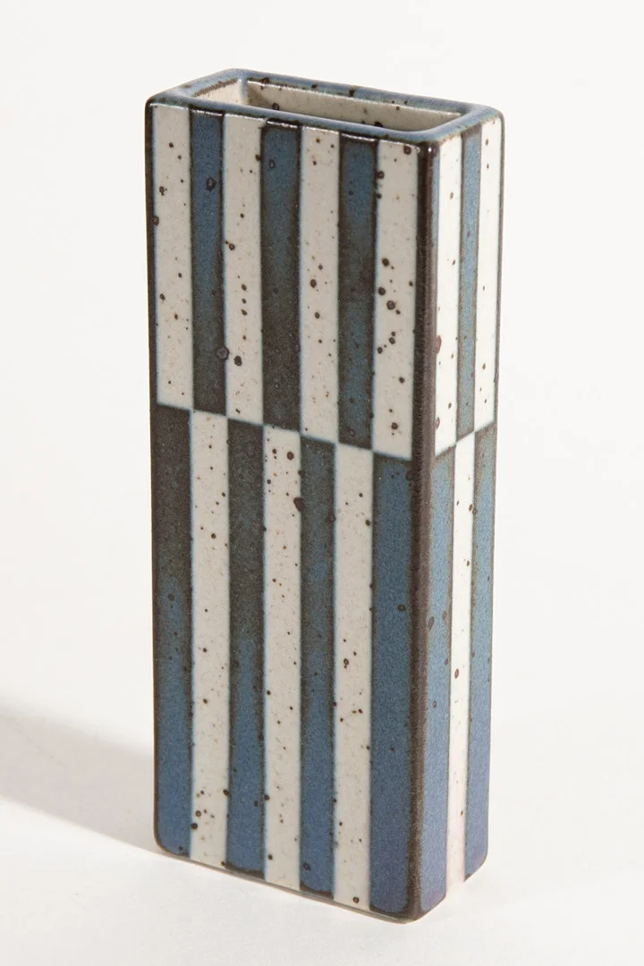 KARL SCHEID. rechteckige Vase. Symmetrisches Dekor (86-1). — European — Art and Design Auctions