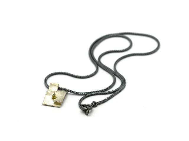 KEDJA/HÄNGE, sterling silver/guld, 1 briljant, längd 42 cm.