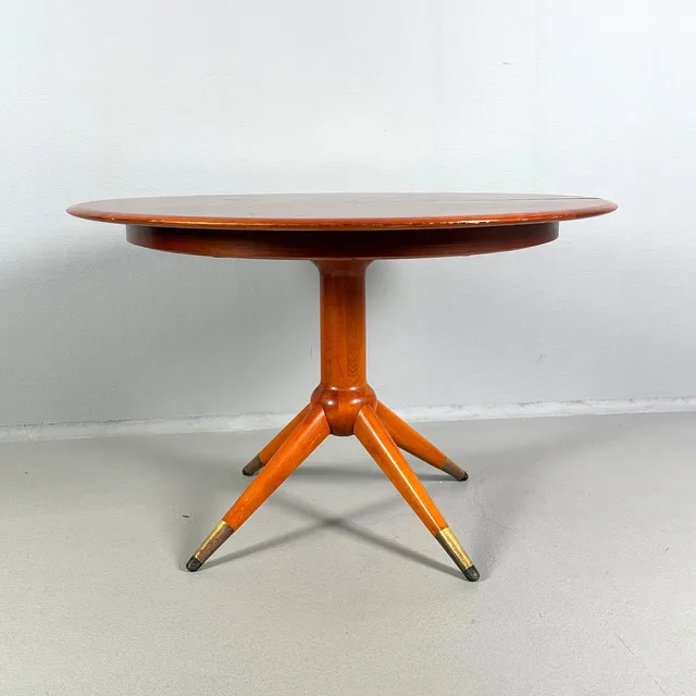 DAVID ROSÉN. Matbord, "Napoli", mahogny/bok med mässingsavslut, 1900-talets andra hälft.