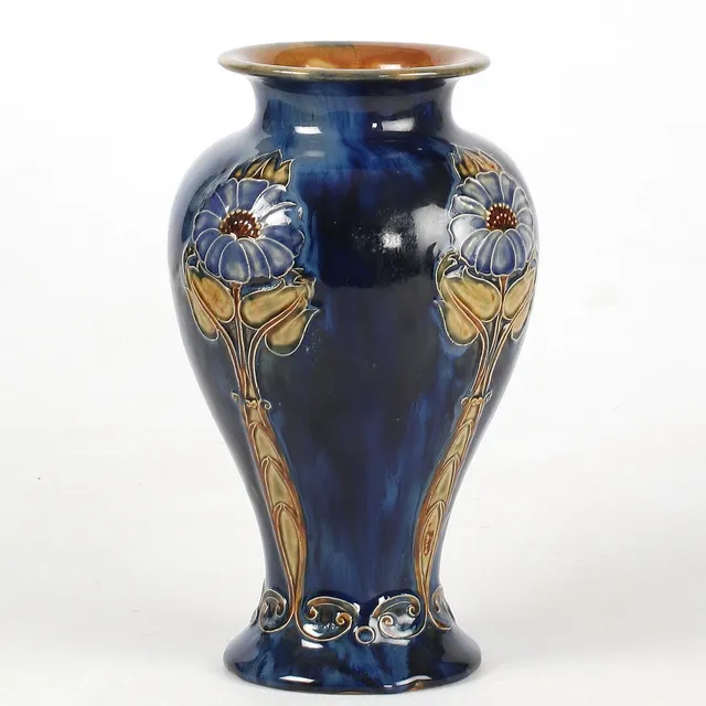 VAS, keramik, Royal Doulton, England, omkring 1900.
