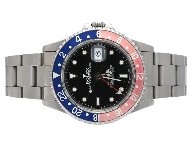 ROLEX, Oyster Perpetual Date, GMT-Master II (Swiss-T<25), Chronometer, Ref nr. 16710, Serie nr. W884192, Cal 3185, Verk nr. 7285886, Boett nr. 16710, herrur, 40 mm, stål, automatisk, safirglas (skadad), 24-timmarsvisning, skadad urtavla, OBS: ändfästen till Datejust, Oysterlänk, viklås (2000), Ref nr. 78360-AB9/558 B, ca 1995. box.