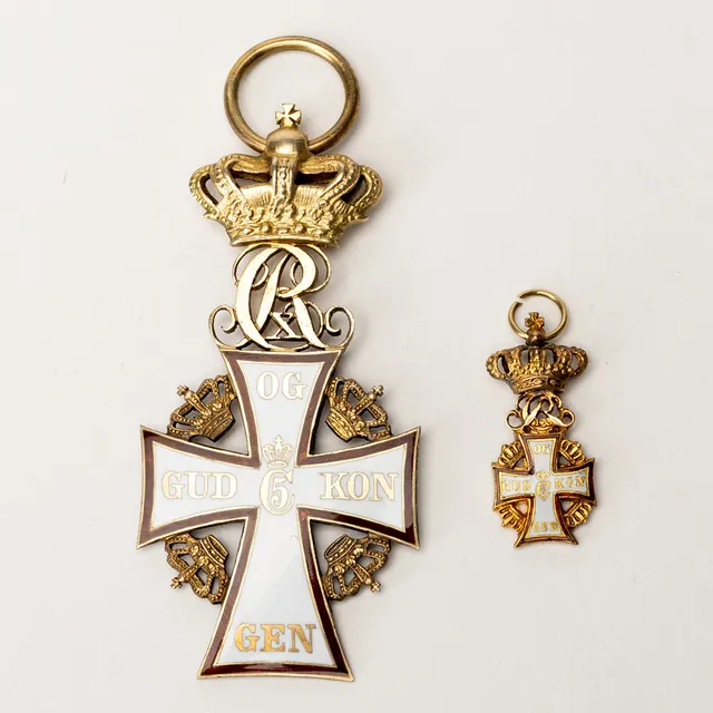 DANNEBROGORDEN, riddartecken, förgyllt silver och emalj, Christian X (1912-1947), Danmark.