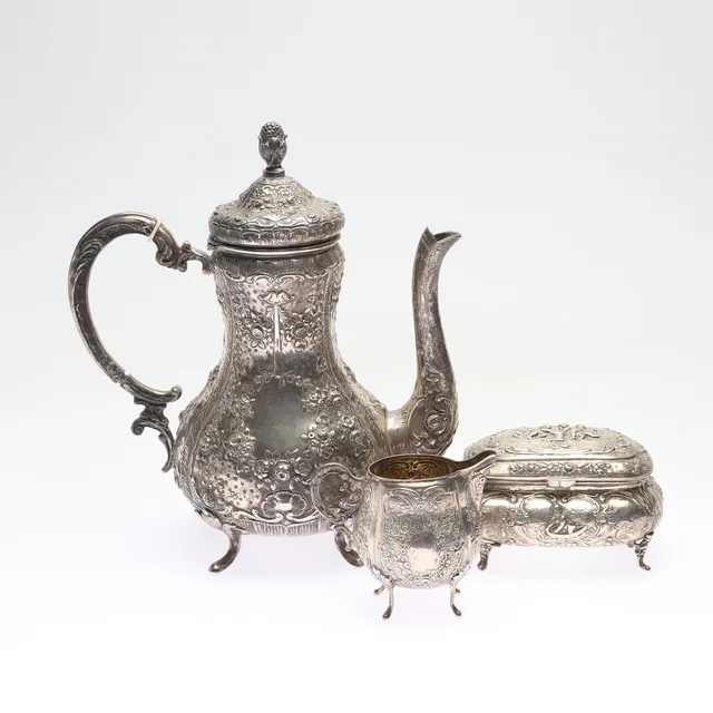 SERVISDELAR, 3 st, silver 800, vikt ca 1377.60g.