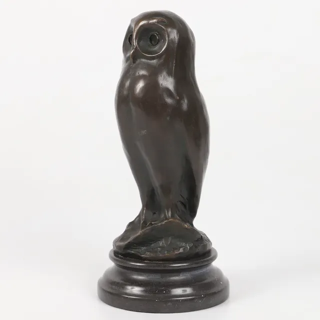 MAX MILO. EFTER. Skulptur, uggla, brons på stensockel, J.B Deposee, Paris.
