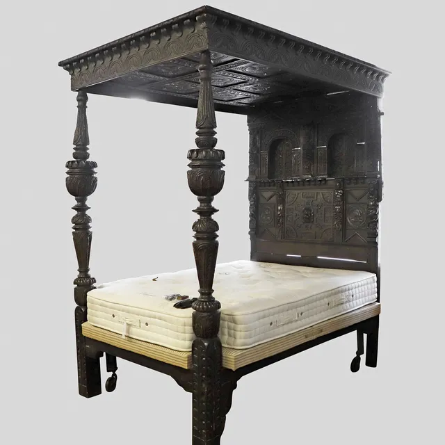 A 17TH CENTURY ENGLISH OAK TESTER BED.