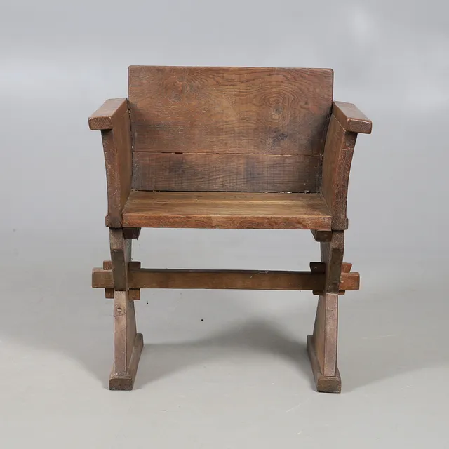 CIRCA 19TH CENTURY CHILD'S OAK BOX CHAIR.