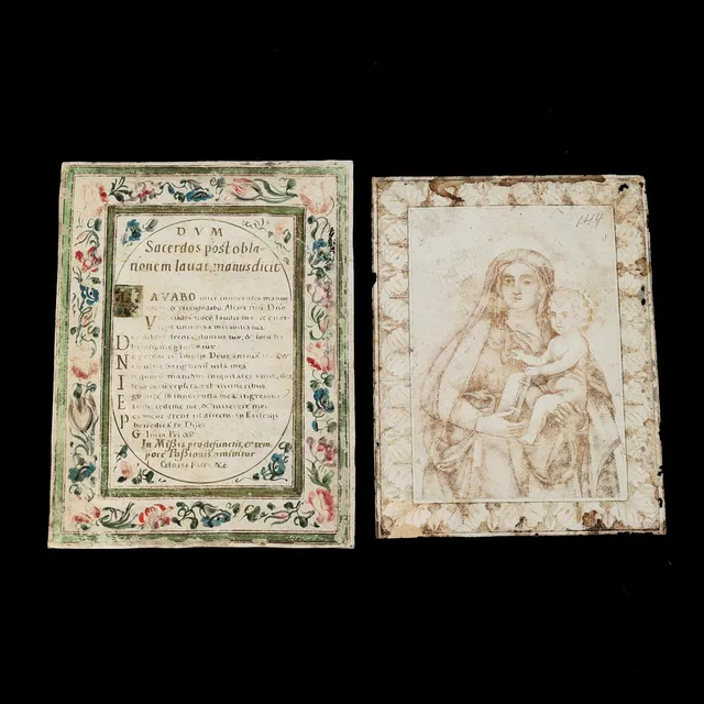 HANDKOLORERADE RELIGIÖSA DOKUMENT, 2 st, ca 16/1700-tal.