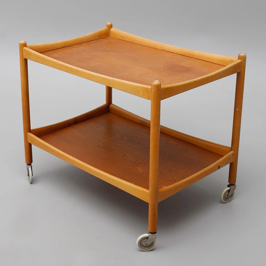 POUL VOLTHER. SERVERINGSVAGN, "SERVUS", BOK OCH TEAK, GEMLA DIÖ, 1950/60-TAL. — Other — Crafoord Auktioner Lund