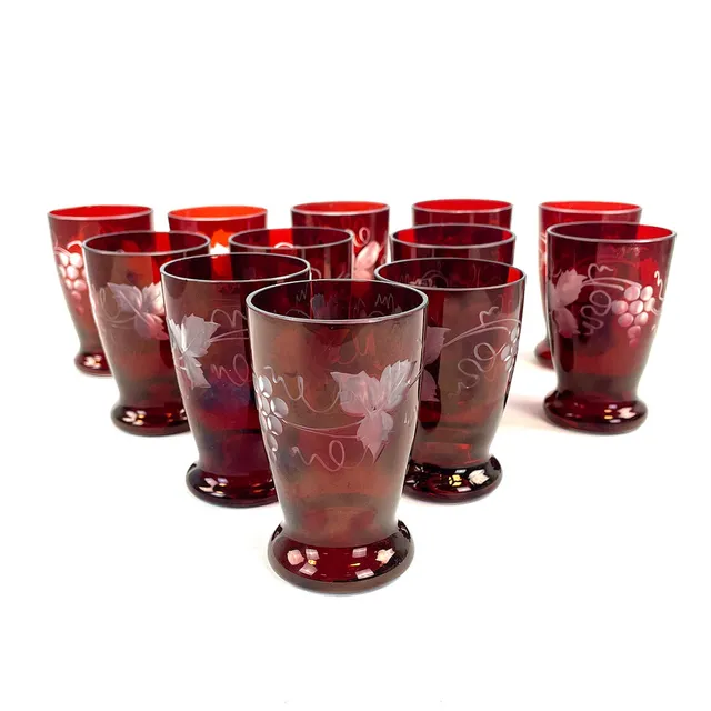GLAS, 12 st, rubinrött, Bohemiskt.