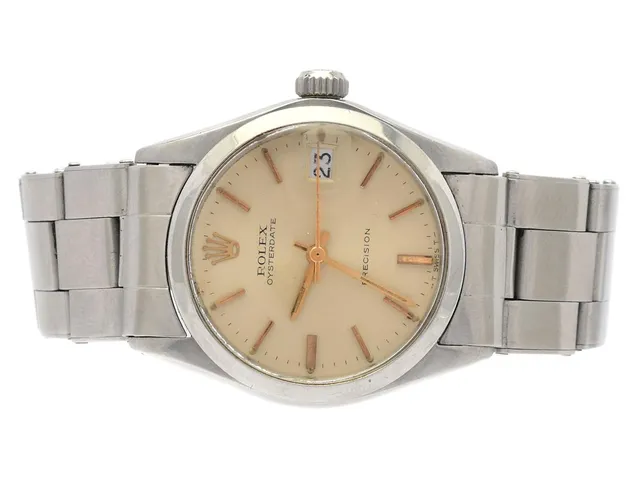 ROLEX, Oysterdate, Precision (T Swiss T), Ref nr. 6466, Serie nr. 3764493, Cal 1225, Boett nr. 6466, midsize, 30,5 mm, manuell, plexiglas, datum, skadad urtavla, skadad boett (hårt polerad, se bild), defekt (akut servicebehov), Oysterlänk (flushfit, storleksändras ej), viklås, längd 170 mm, Ref nr. /362, ca 1974.