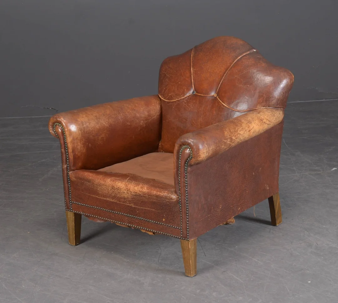 Lænestol. Patineret læder — Furniture/Lounge chairs — Lauritz