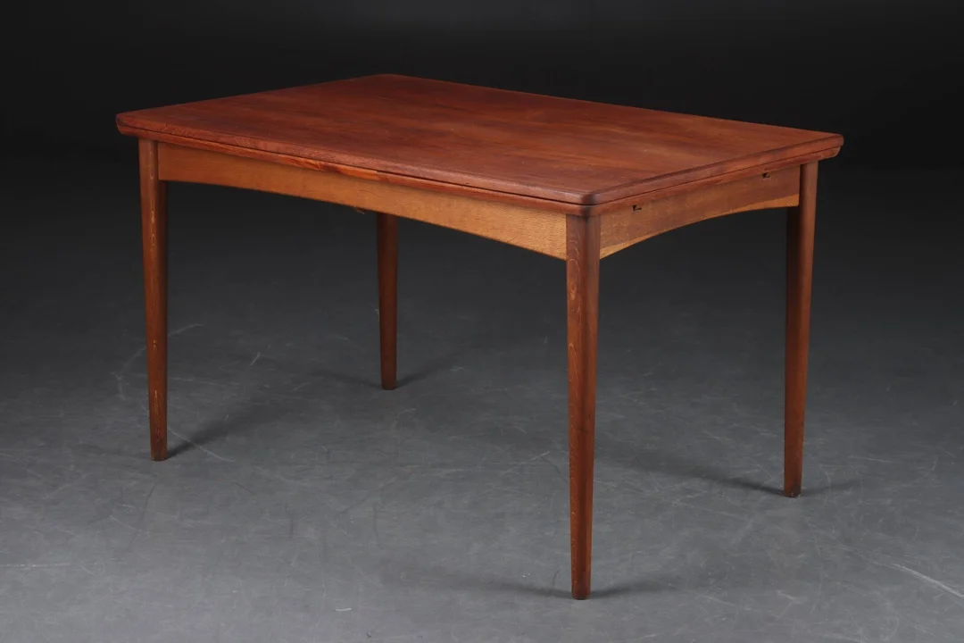 Spisebord af teak med hollandsk udtræk, 1960'erne — Furniture/Dining tables, dining room furniture — Lauritz