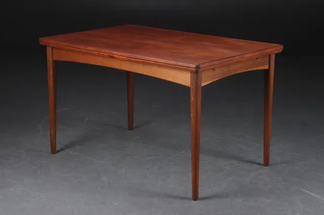 Spisebord af teak med hollandsk udtræk, 1960'erne