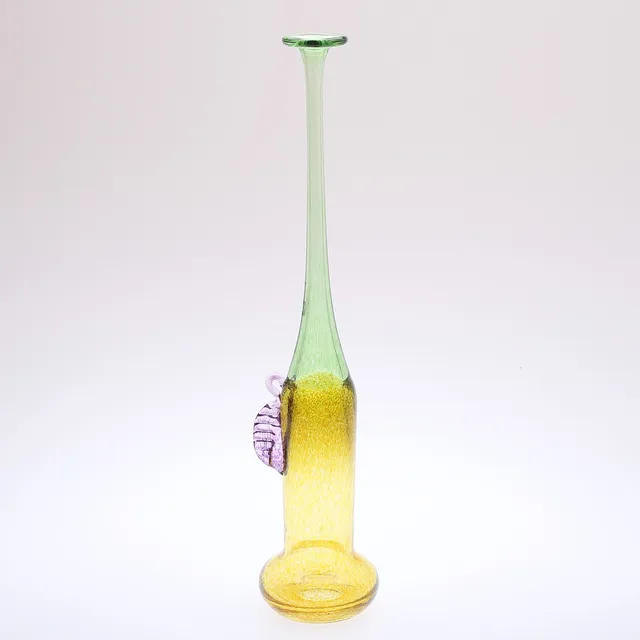 BERTIL VALLIEN. Vas, "Windpipe", Kosta Boda, signerad.