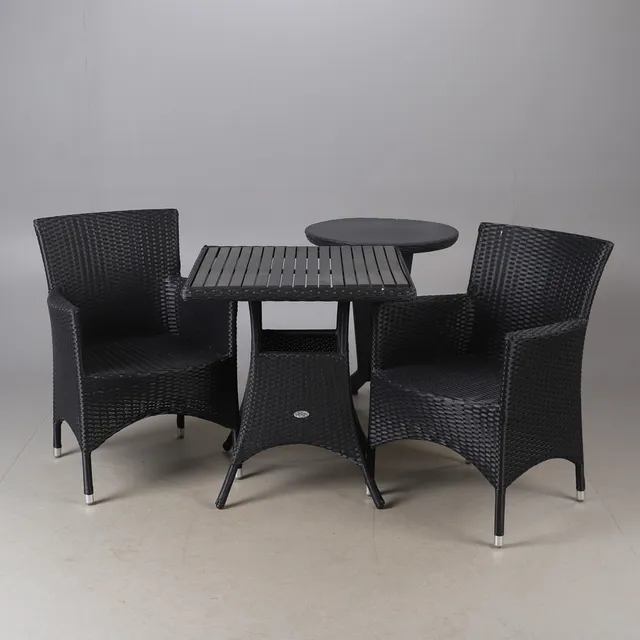 TRÄDGÅRDSGRUPP, 4 delar, plast/konstrotting, 2000-tal.