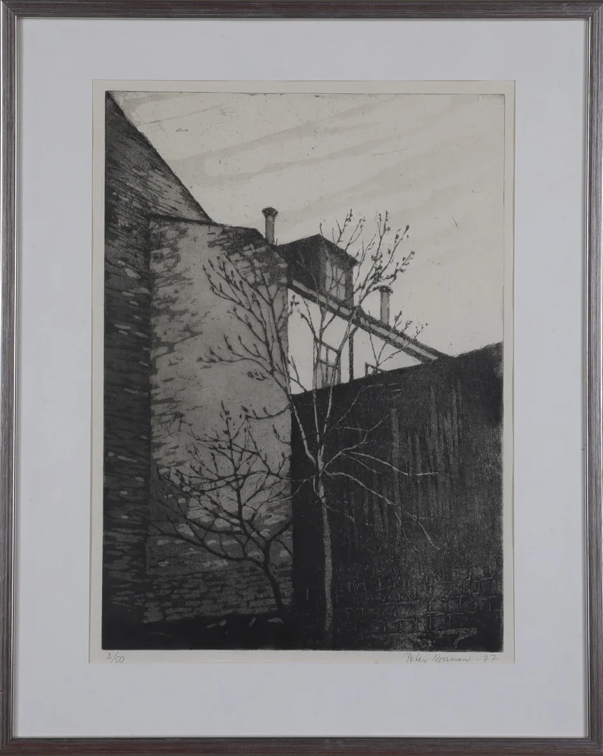 PETER NORRMAN. Linje och Akvatintetsning, "Hus och plank", signerad, numrerad 2/50 och daterad 1977. — Engravings & Prints — Gomér & Andersson Norrköping