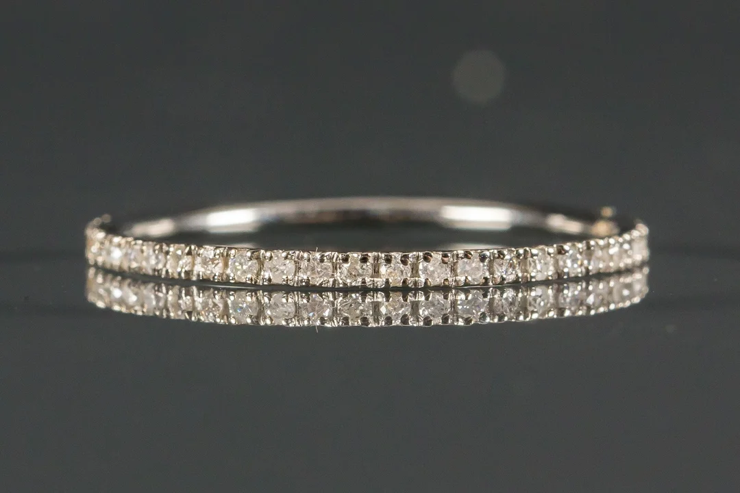 Alliancering af 14 kt hvidguld, 0.40 ct — Jewellery/Earrings — Lauritz