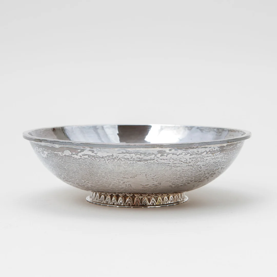 TORE KULLANDER. Skål, silver, Borås 1957. Vikt ca 340 g. — Silver — Göteborgs Auktionsverk